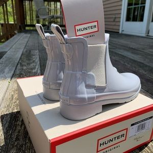 Hunter Women’s Refined Gloss Chelsea Boot